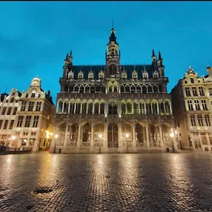 A Bruxelles Midi - Grand Place Bruxelles Bruselas